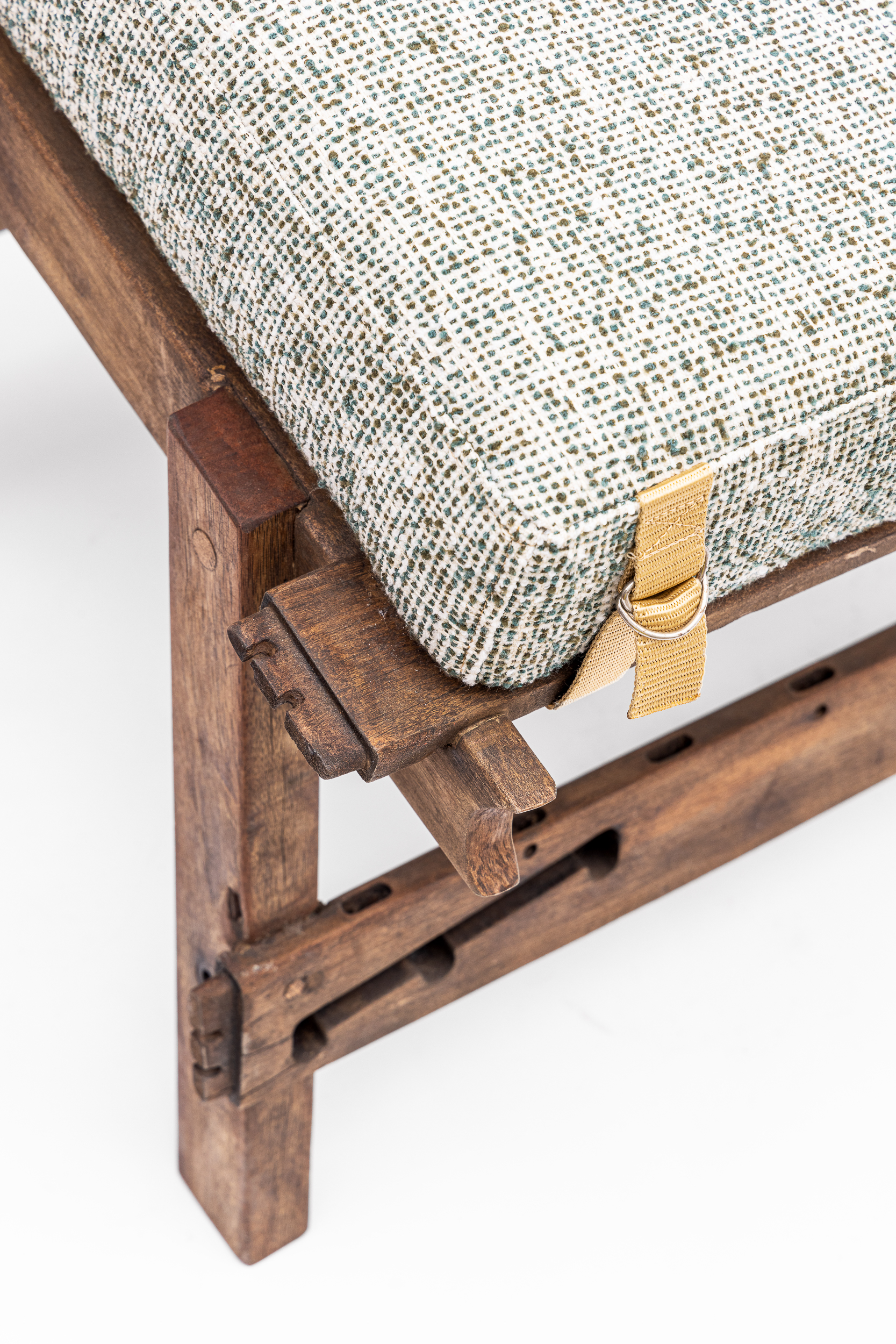 קומפיוצ'ר פרט